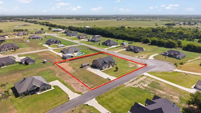 6304 Rustic Edge Street, Godley, TX 76044