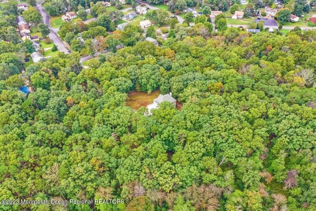 2557 Huckleberry Road, Manchester, NJ 08759