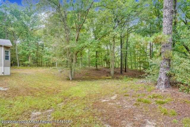 2557 Huckleberry Road, Manchester, NJ 08759