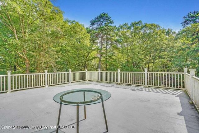 2557 Huckleberry Road, Manchester, NJ 08759