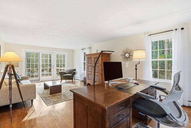 6 Hickory Lane, Upton, MA 01568