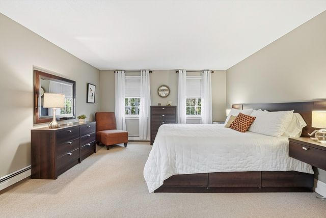 6 Hickory Lane, Upton, MA 01568