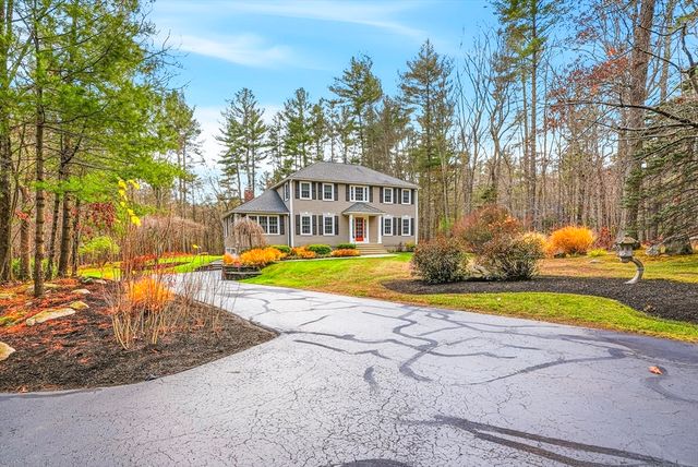 6 Hickory Lane, Upton, MA 01568