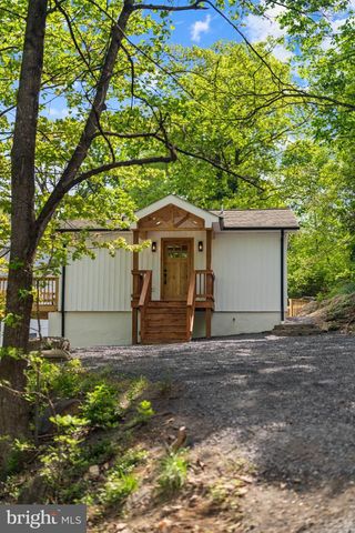 1550 DRUMMER HILL RD, Front Royal, VA 22630