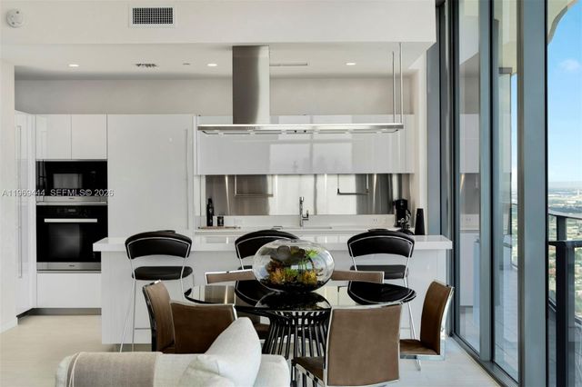 1000 Brickell Plz PH6108, Miami, FL 33131