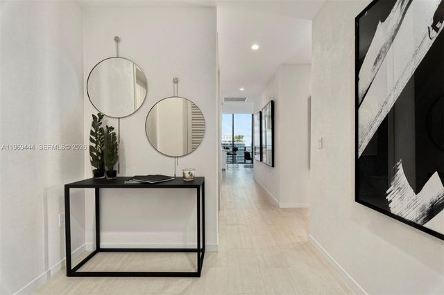 1000 Brickell Plz PH6108, Miami, FL 33131