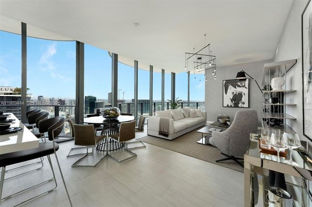 1000 Brickell Plz PH6108, Miami, FL 33131