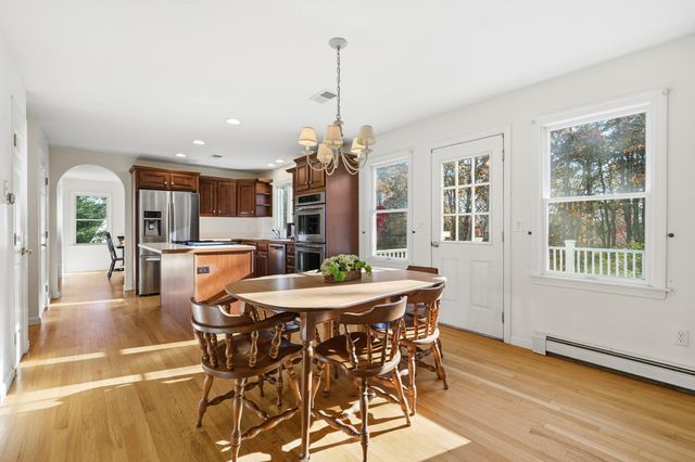 34 McKenna Ridge Road, East Falmouth, MA 02536