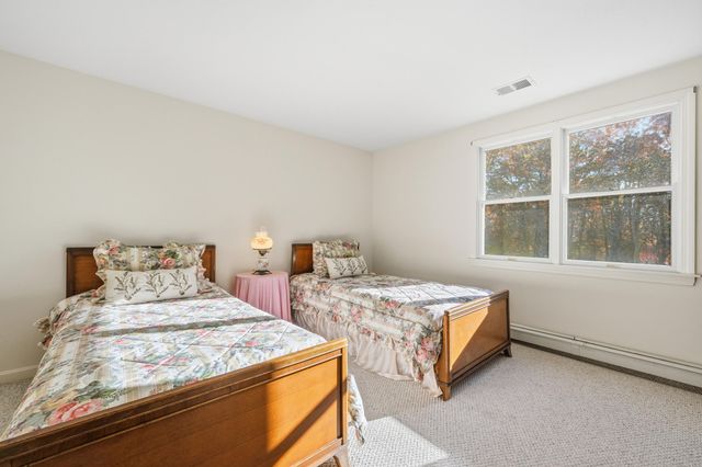 34 McKenna Ridge Road, East Falmouth, MA 02536