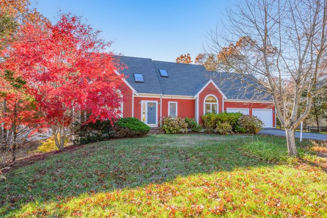 34 McKenna Ridge Road, East Falmouth, MA 02536