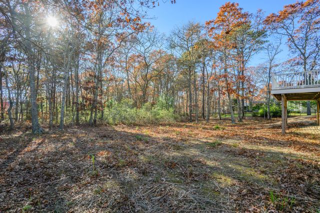 34 McKenna Ridge Road, East Falmouth, MA 02536