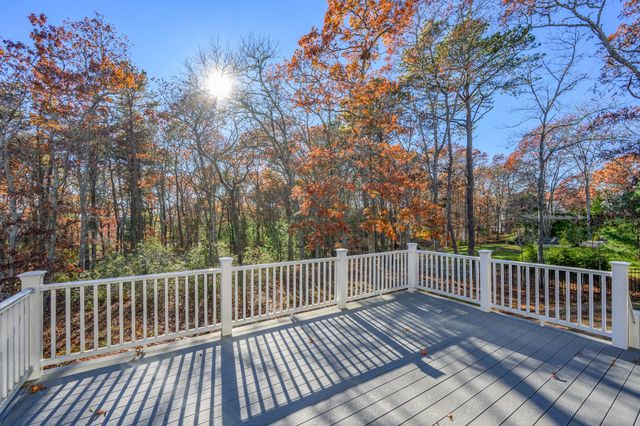 34 McKenna Ridge Road, East Falmouth, MA 02536