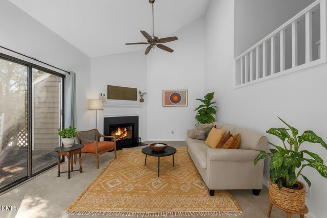 4 Applewood Square, Durham, NC 27713