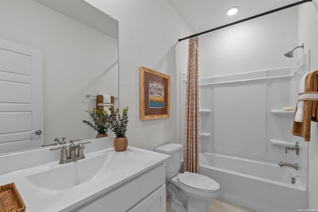8738 Thyme Meadow, Elmendorf, TX 78112
