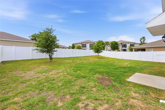 2557 SHAMROCK STREET, Tavares, FL 32778