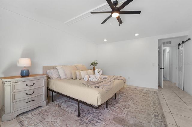 4906 W SAN RAFAEL STREET, Tampa, FL 33629