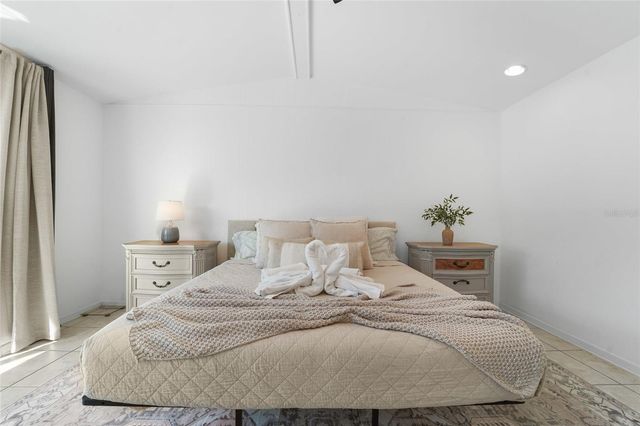 4906 W SAN RAFAEL STREET, Tampa, FL 33629