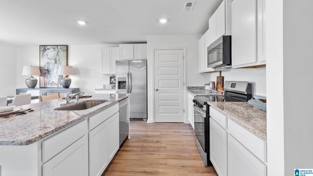 205 MILL POINT CIRCLE, Calera, AL 35040