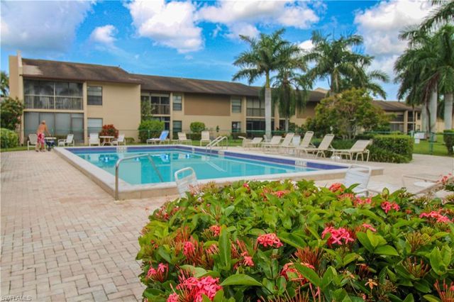 1020 Palm View DR # C104, Naples, FL 34110