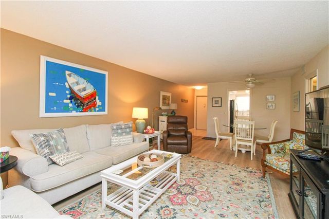 1020 Palm View DR # C104, Naples, FL 34110