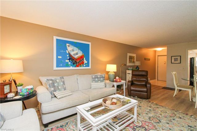 1020 Palm View DR # C104, Naples, FL 34110