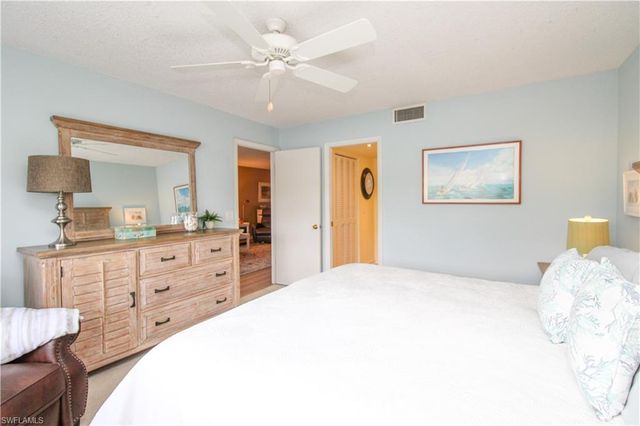 1020 Palm View DR # C104, Naples, FL 34110