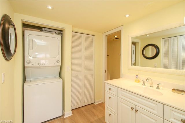 1020 Palm View DR # C104, Naples, FL 34110