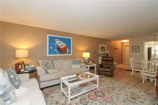 1020 Palm View DR # C104, Naples, FL 34110