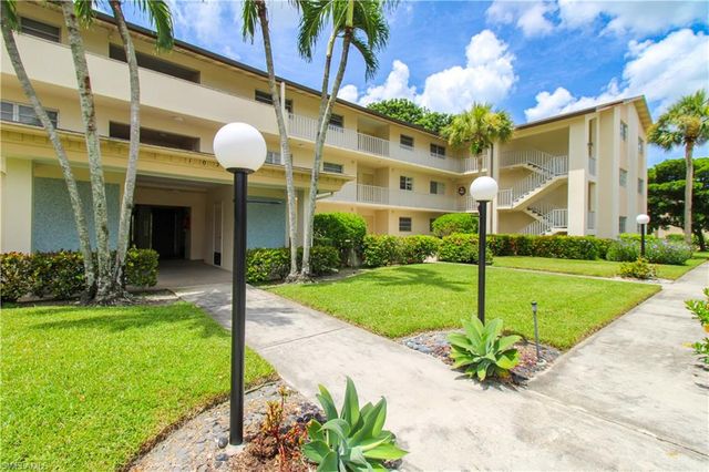 1020 Palm View DR # C104, Naples, FL 34110