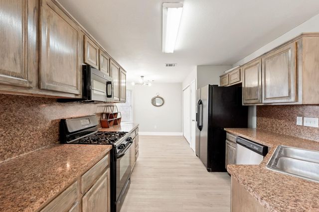 1813 Whirlwind TRL, Round Rock, TX 78664