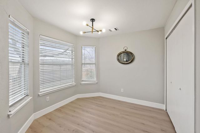 1813 Whirlwind TRL, Round Rock, TX 78664