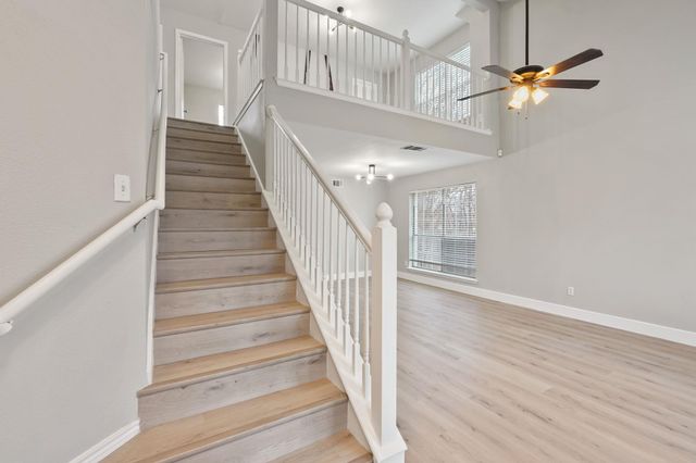1813 Whirlwind TRL, Round Rock, TX 78664