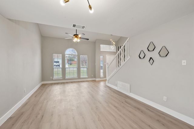 1813 Whirlwind TRL, Round Rock, TX 78664