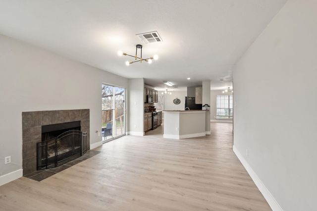 1813 Whirlwind TRL, Round Rock, TX 78664