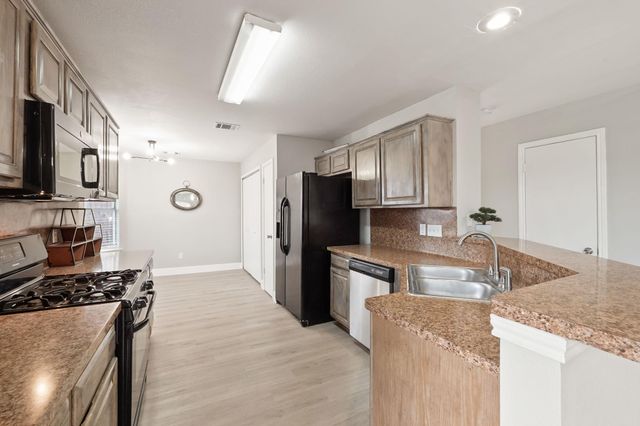 1813 Whirlwind TRL, Round Rock, TX 78664