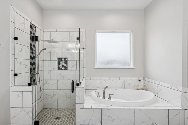 112 Friendship Way, Boyd, TX 76023