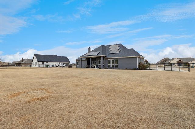 112 Friendship Way, Boyd, TX 76023