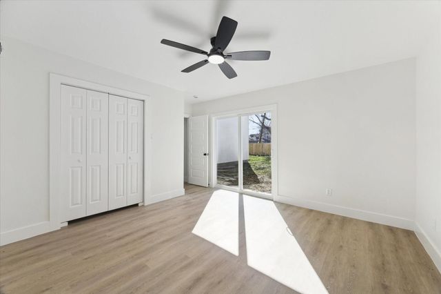 212 N Forrest Avenue, La Porte, TX 77571