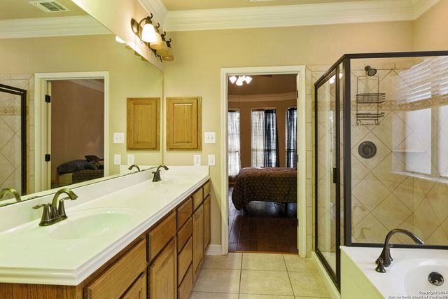 630 Colosseo, San Antonio, TX 78253