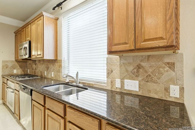 630 Colosseo, San Antonio, TX 78253