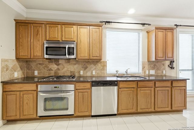 630 Colosseo, San Antonio, TX 78253