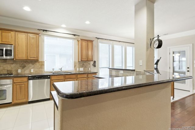 630 Colosseo, San Antonio, TX 78253