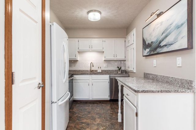 1832 Shadow Creek Court, Powell, OH 43065