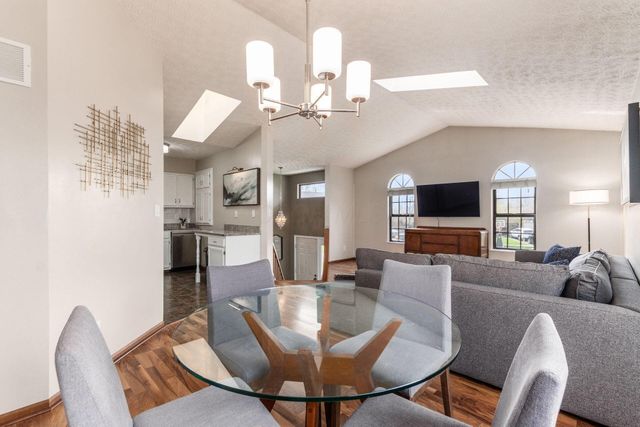 1832 Shadow Creek Court, Powell, OH 43065