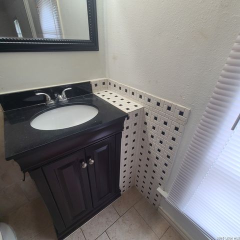 6602 Spring Manor, San Antonio, TX 78249