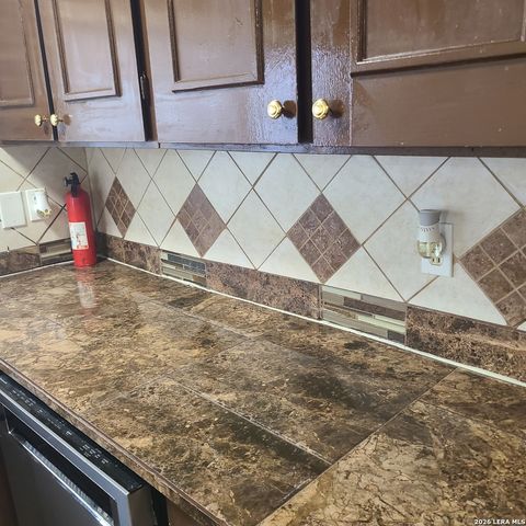 6602 Spring Manor, San Antonio, TX 78249