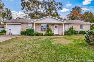 703 Maple Woods Cir, Pensacola, FL 32534
