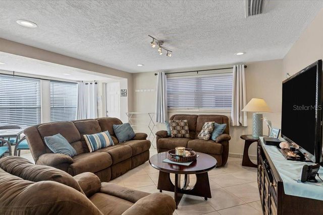 6154 MIDNIGHT PASS ROAD C09, Sarasota, FL 34242