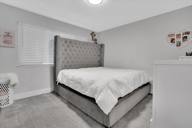 3591 Quail Lakes Dr #166, Stockton, CA 95207