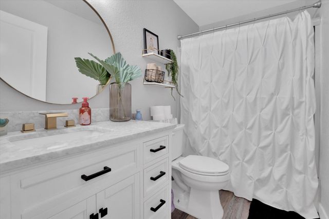 3591 Quail Lakes Dr #166, Stockton, CA 95207